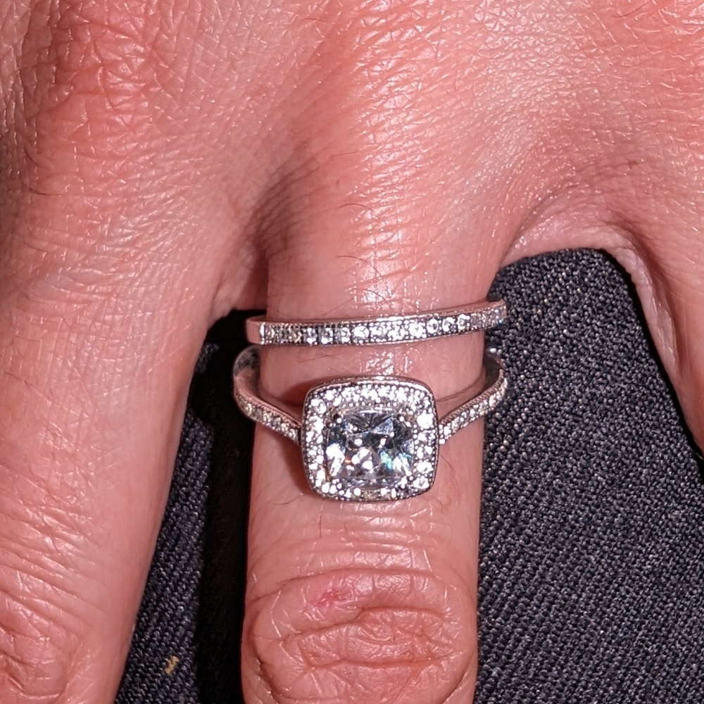 Engagement/Wedding RING SET - Picture 2 of 4